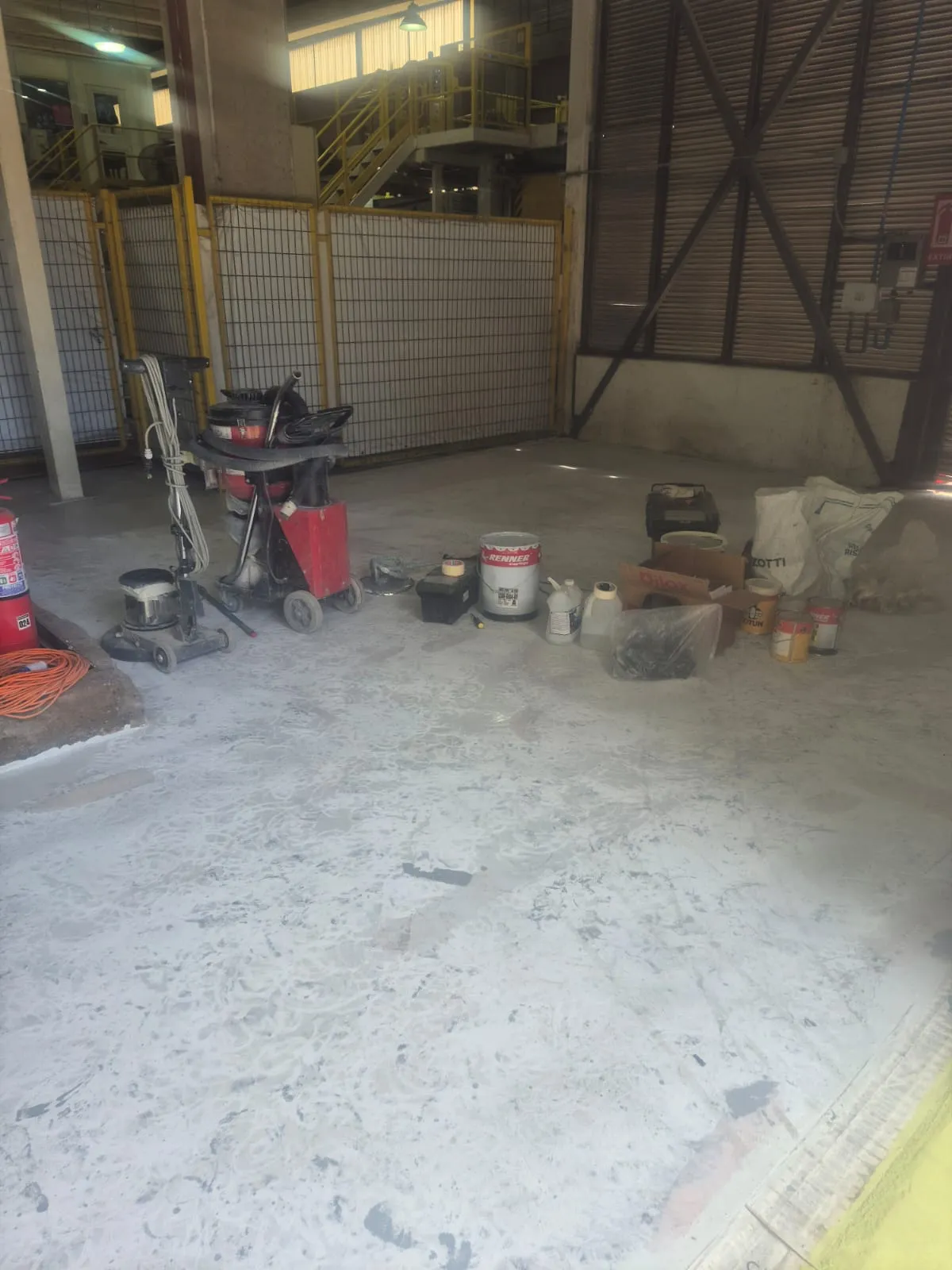Restauración Industrial con Epóxico y Morteros Técnicos — Smurfit Kappa — foto 1 de 24