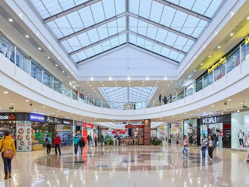 Revestimientos — Comercial & Retail
